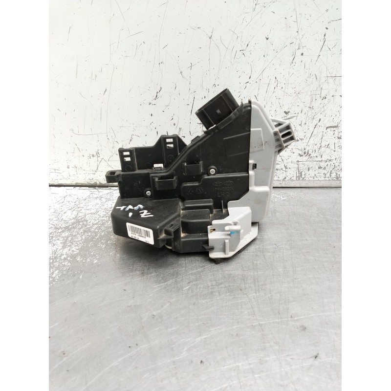 Recambio de motor cierre centralizado trasero izquierdo para hyundai ioniq (ae) 1.6 gdi hybrid referencia OEM IAM 81410G2000 5P 