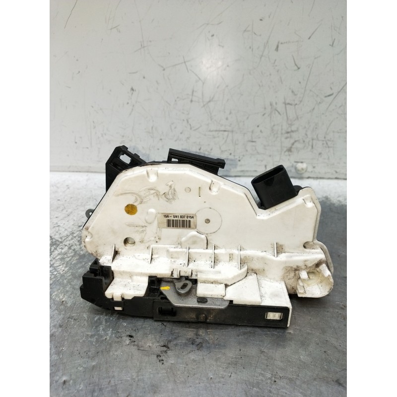 Recambio de motor cierre centralizado delantero izquierdo para seat ibiza iv (6j5, 6p1) 1.6 referencia OEM IAM 5N1837015A  