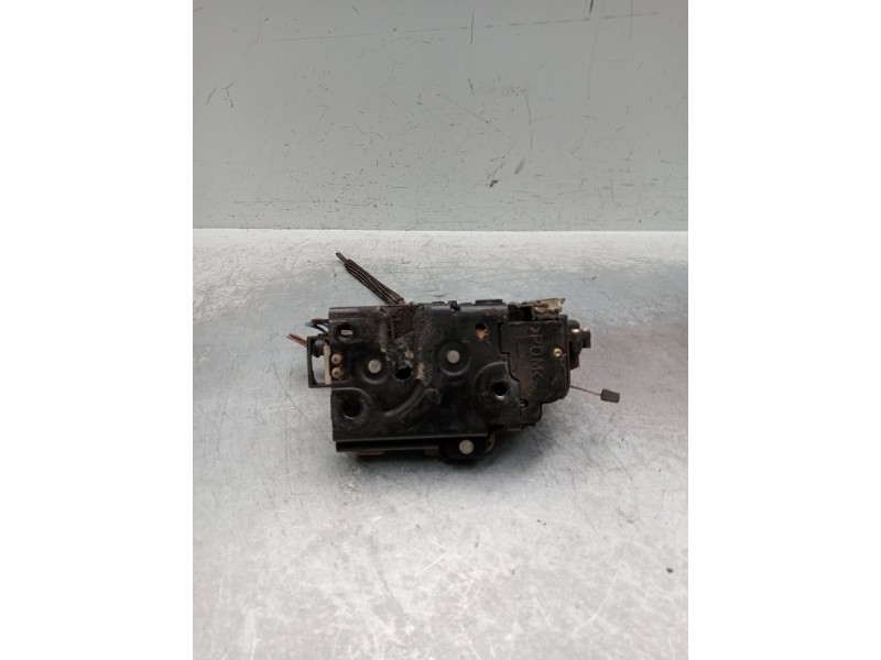 Recambio de motor cierre centralizado trasero derecho para volkswagen golf iv variant (1j5) 1.6 referencia OEM IAM   