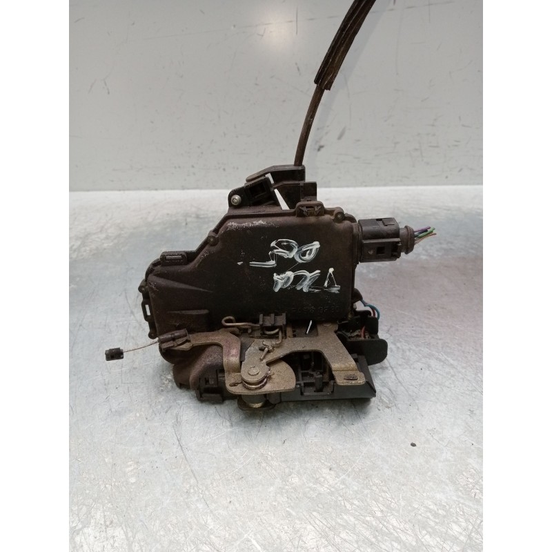 Recambio de motor cierre centralizado trasero derecho para volkswagen golf iv variant (1j5) 1.6 referencia OEM IAM   