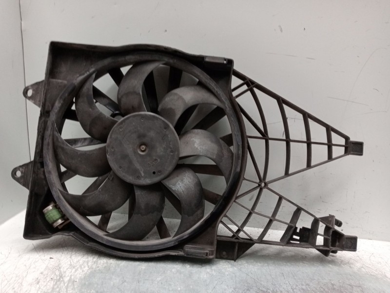 Recambio de electroventilador para fiat linea (323_, 110_) 1.3 d multijet (323axb11, 323axb1a) referencia OEM IAM   