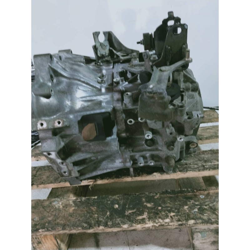 Recambio de caja cambios para toyota corolla verso (r1) 2,2 d-4d sport referencia OEM IAM A6301759  6V