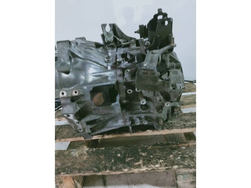 Recambio de caja cambios para toyota corolla verso (r1) 2,2 d-4d sport referencia OEM IAM A6301759  6V