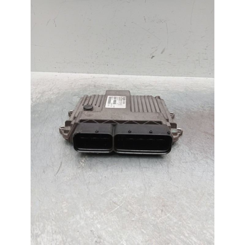 Recambio de centralita motor uce para fiat punto (188_) 1.3 jtd 16v referencia OEM IAM 55192093 7160002103 