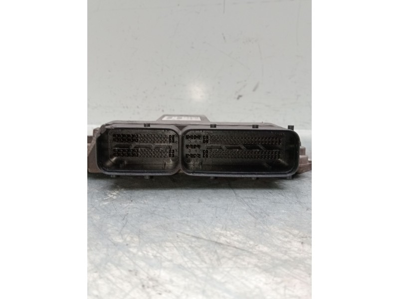 Recambio de centralita motor uce para fiat punto (188_) 1.3 jtd 16v referencia OEM IAM 55192093 7160002103 