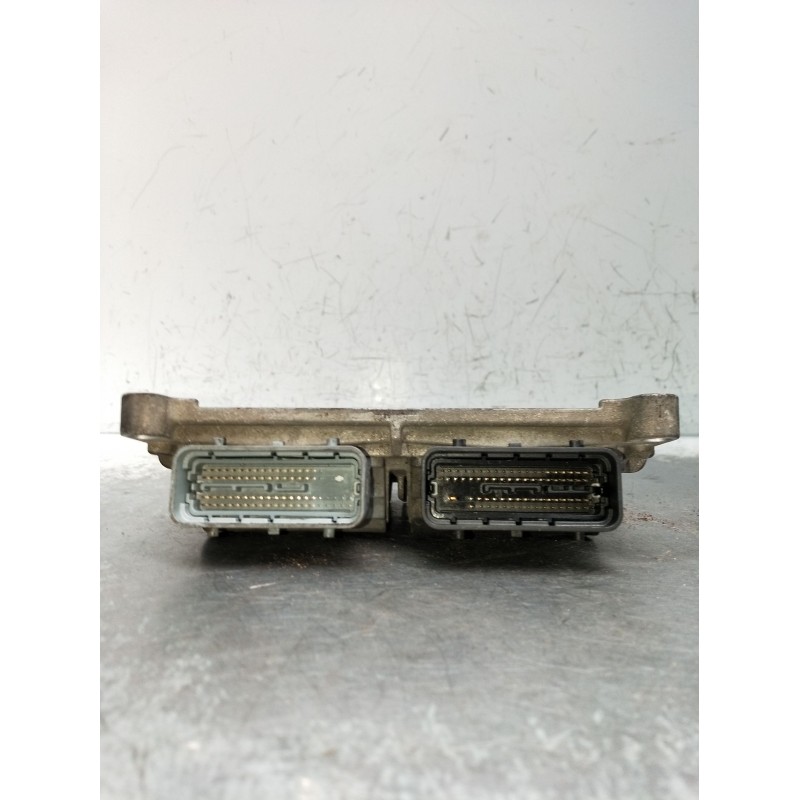 Recambio de centralita motor uce para chevrolet aveo / kalos sedán (t250, t255) 1.4 referencia OEM IAM 96930403  