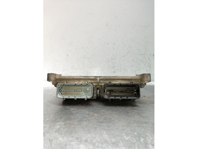 Recambio de centralita motor uce para chevrolet aveo / kalos sedán (t250, t255) 1.4 referencia OEM IAM 96930403  