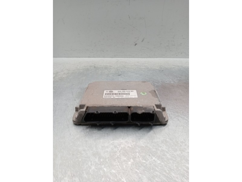 Recambio de centralita motor uce para volkswagen golf iv variant (1j5) 1.6 referencia OEM IAM 06a906019bq 5wp444803 