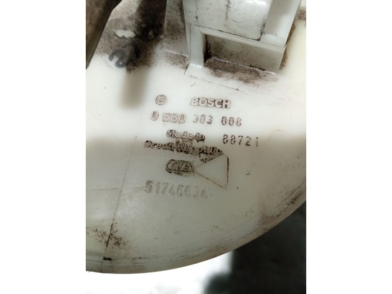 Recambio de bomba combustible para fiat punto (188_) 1.3 jtd 16v referencia OEM IAM 51746634 0580303008 