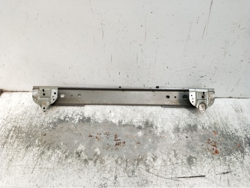 Recambio de refuerzo paragolpes trasero para toyota yaris live referencia OEM IAM   