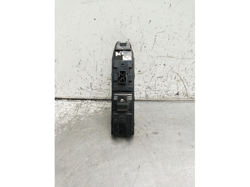 Recambio de mando elevalunas delantero derecho para hyundai ioniq (ae) 1.6 gdi hybrid referencia OEM IAM 93575G2160 299163516 si