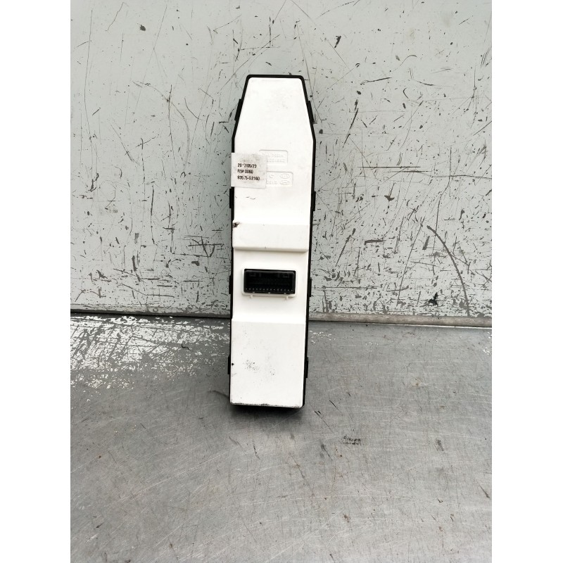 Recambio de mando elevalunas delantero derecho para hyundai ioniq (ae) 1.6 gdi hybrid referencia OEM IAM 93575G2160 299163516 si