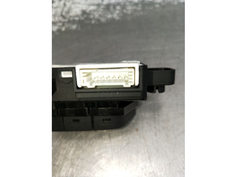 Recambio de mando multifuncion para hyundai ioniq (ae) 1.6 gdi hybrid referencia OEM IAM   