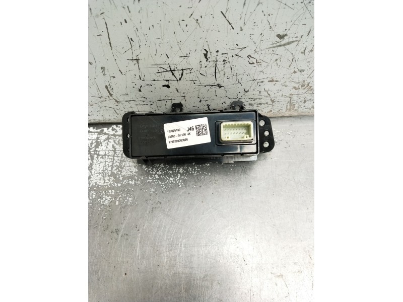 Recambio de mando multifuncion para hyundai ioniq (ae) 1.6 gdi hybrid referencia OEM IAM 93700G7130 120025130 299169048
