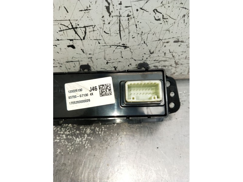 Recambio de mando multifuncion para hyundai ioniq (ae) 1.6 gdi hybrid referencia OEM IAM 93700G7130 120025130 299169048