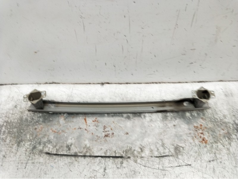 Recambio de refuerzo paragolpes trasero para nissan note acenta referencia OEM IAM   