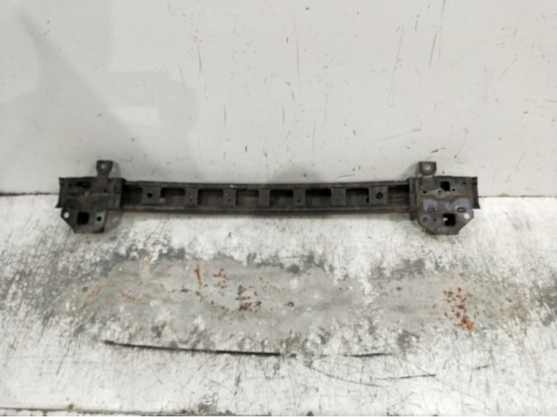 Recambio de refuerzo paragolpes delantero para hyundai santa fé ii (cm) 2.2 crdi gls referencia OEM IAM   