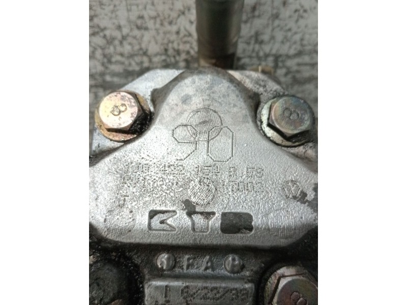 Recambio de bomba direccion para volkswagen golf iv variant (1j5) 1.6 referencia OEM IAM 1J0422154  