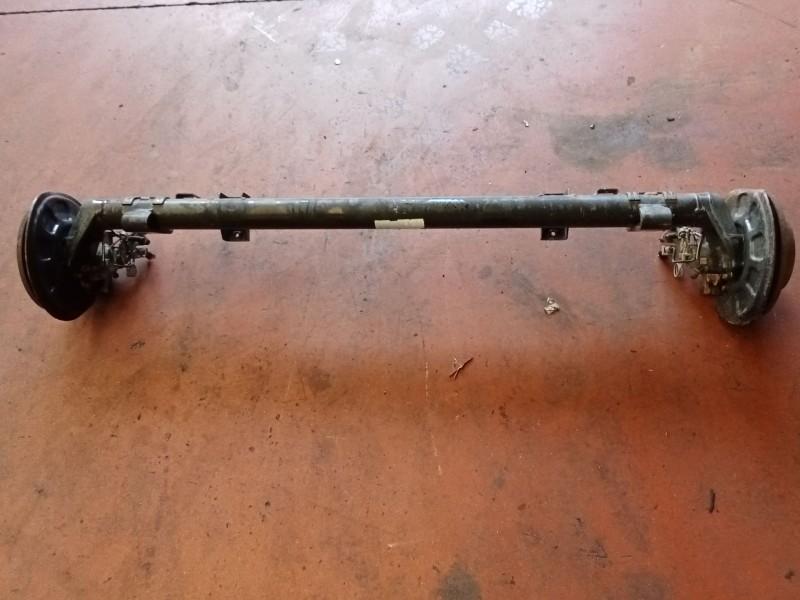 Recambio de puente trasero para volkswagen caddy iii furgoneta/monovolumen (2ka, 2kh, 2ca, 2ch) 1.9 tdi referencia OEM IAM   DIS