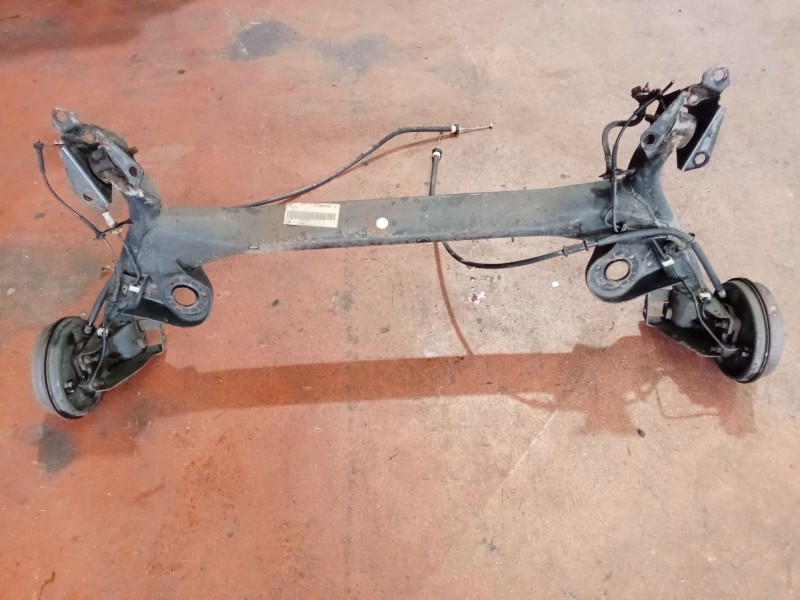 Recambio de puente trasero para fiat punto (188_) 1.3 jtd 16v referencia OEM IAM 465379012 03082700240441 TAMBOR/ABS