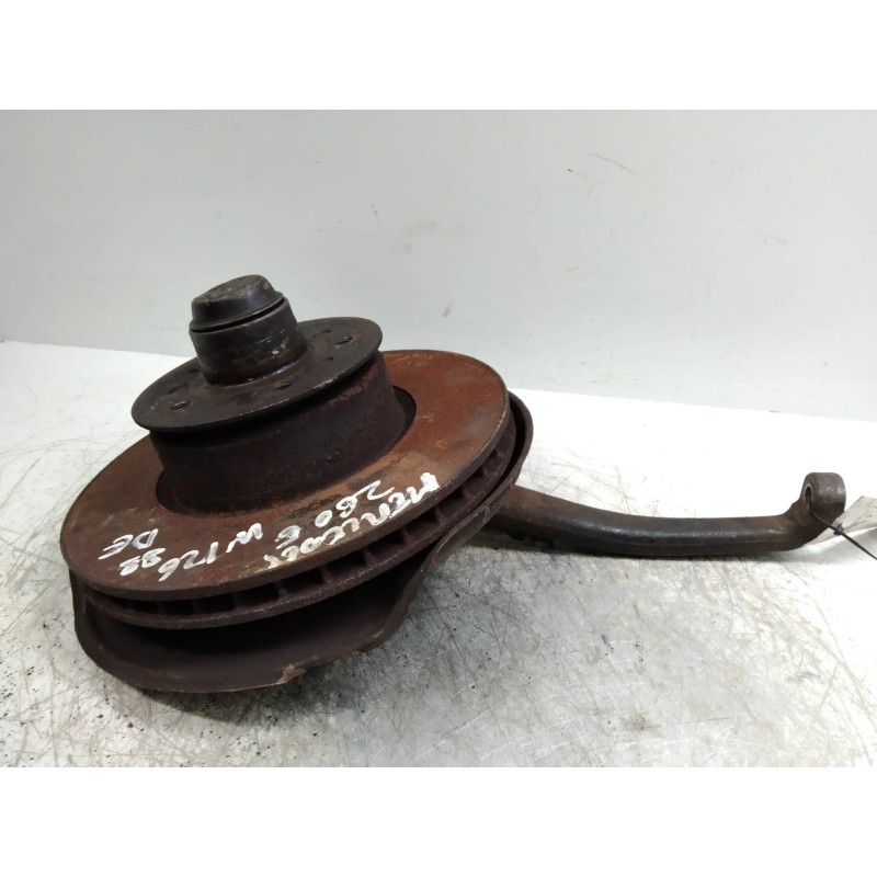 Recambio de mangueta delantera derecha para mercedes clase s (w126) berlina+coupe 2.6 cat referencia OEM IAM   