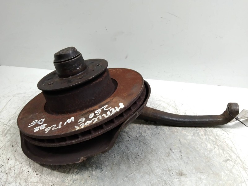 Recambio de mangueta delantera derecha para mercedes clase s (w126) berlina+coupe 2.6 cat referencia OEM IAM   