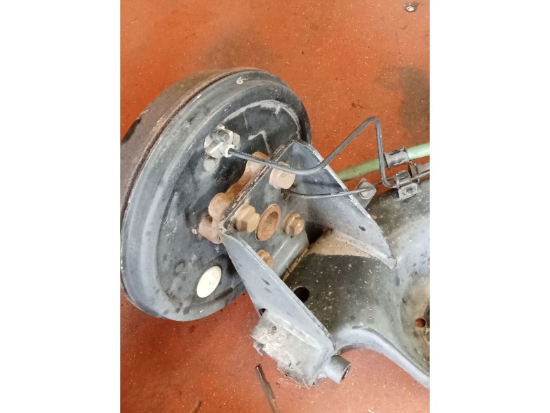 Recambio de puente trasero para fiat linea (323_, 110_) 1.3 d multijet (323axb11, 323axb1a) referencia OEM IAM   TAMBOR/ABS