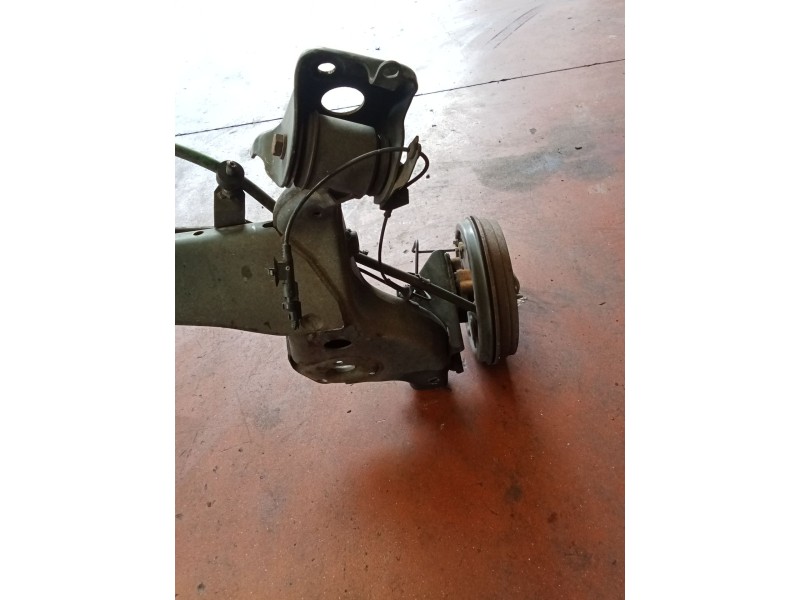 Recambio de puente trasero para fiat linea (323_, 110_) 1.3 d multijet (323axb11, 323axb1a) referencia OEM IAM   TAMBOR/ABS