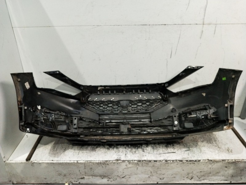 Recambio de paragolpes delantero para seat leon sportstourer (kl8, kld) 1.5 tsi referencia OEM IAM   