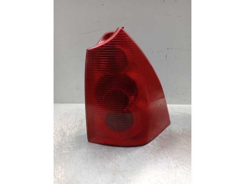 Recambio de piloto trasero derecho para peugeot 307 break (3e) 2.0 hdi 90 referencia OEM IAM   