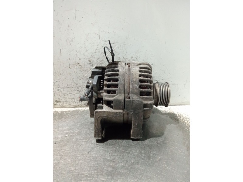 Recambio de alternador para opel zafira / zafira family b (a05) 1.6 (m75) referencia OEM IAM 55556067 0124425020 