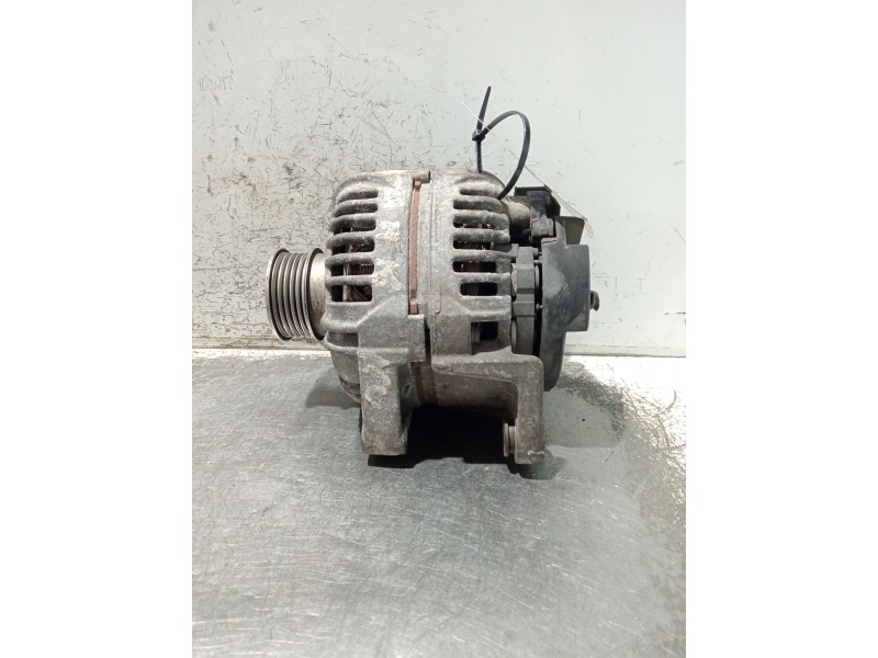 Recambio de alternador para opel zafira / zafira family b (a05) 1.6 (m75) referencia OEM IAM 55556067 0124425020 