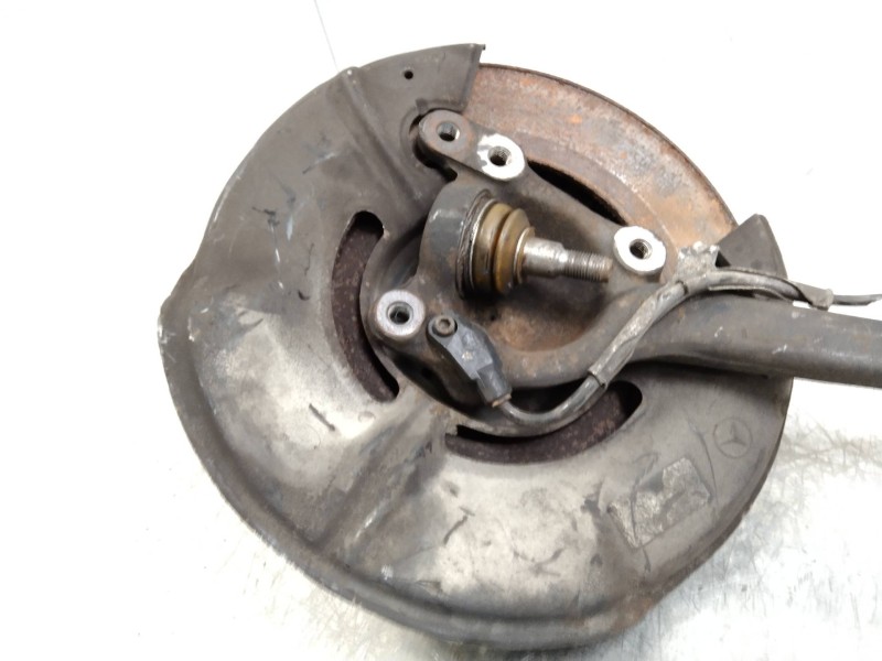 Recambio de mangueta delantera izquierda para mercedes clase s (w126) berlina+coupe 2.6 cat referencia OEM IAM   