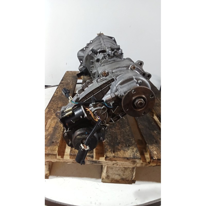 Recambio de caja cambios para ssangyong korando (kj) 2.9 td referencia OEM IAM MAD440900004 5v G310100620D 4WDDMFFORK