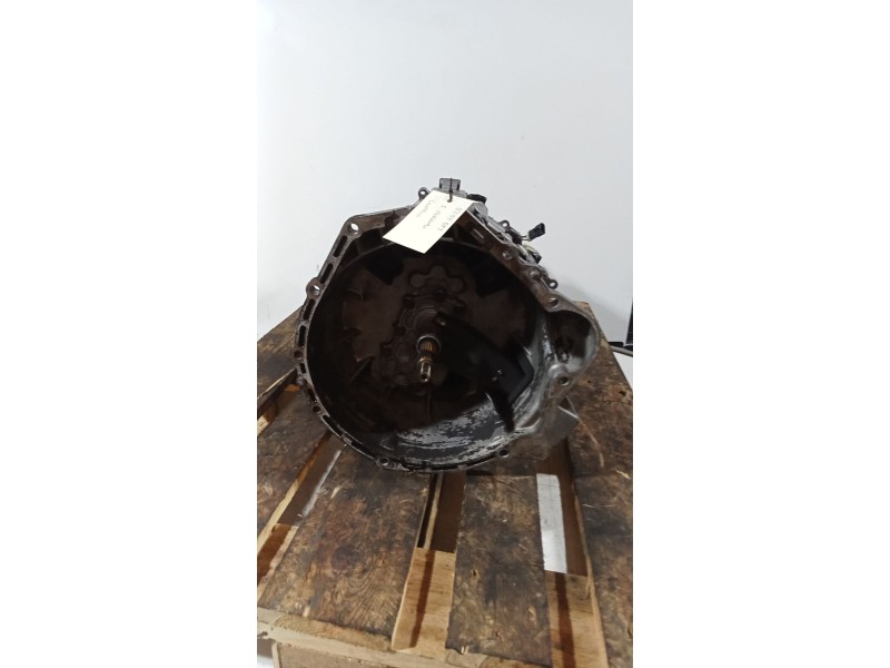 Recambio de caja cambios para ssangyong korando (kj) 2.9 td referencia OEM IAM MAD440900004 5v G310100620D 4WDDMFFORK