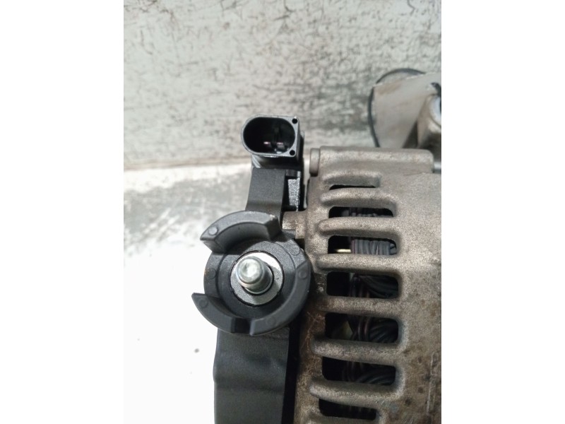 Recambio de alternador para ford mondeo iv (ba7) 2.0 referencia OEM IAM 6G9N10300ABC 0121615006 