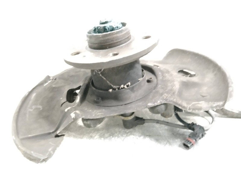 Recambio de mangueta delantera derecha para mercedes clase s (w140) berlina s 300 d (140.135) referencia OEM IAM   