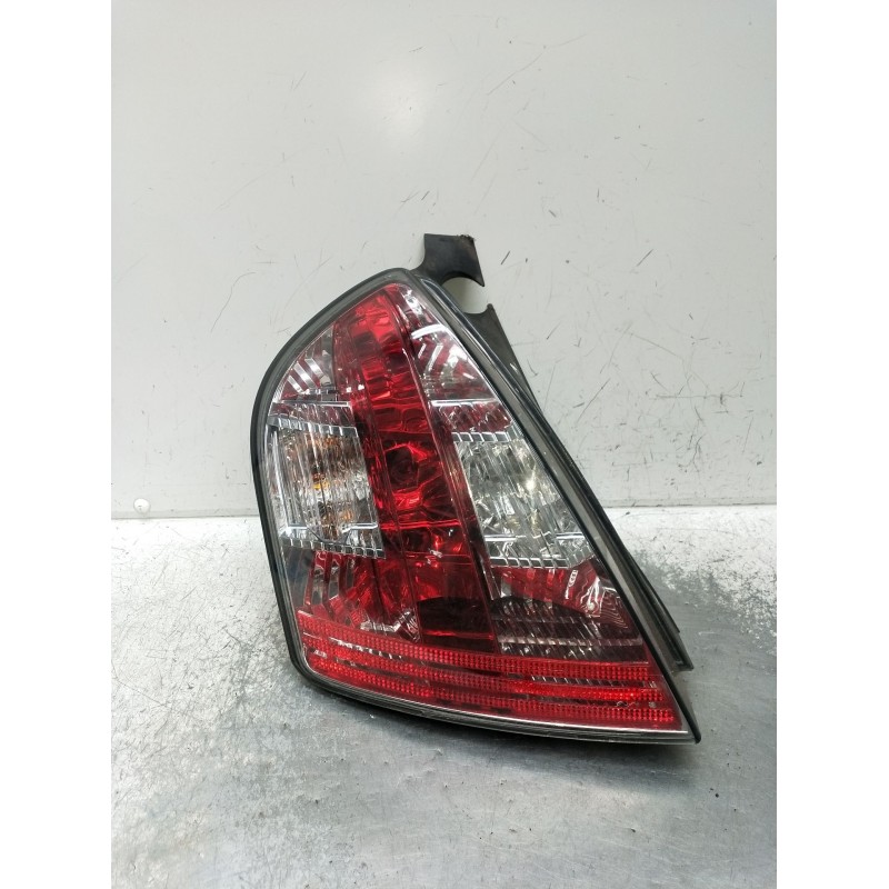 Recambio de piloto trasero izquierdo para toyota corolla (e12) 2.0 d-4d sol berlina referencia OEM IAM   