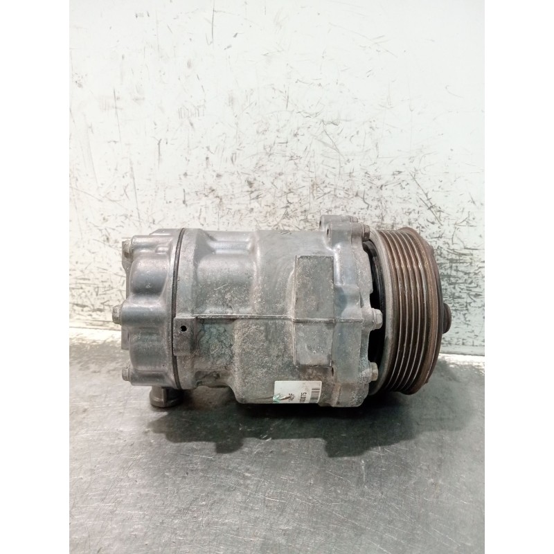 Recambio de compresor aire acondicionado para fiat linea (323_, 110_) 1.3 d multijet (323axb11, 323axb1a) referencia OEM IAM 518