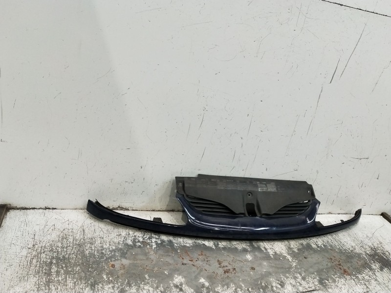 Recambio de rejilla delantera para renault laguna (b56) 2.2 dt rxe referencia OEM IAM   