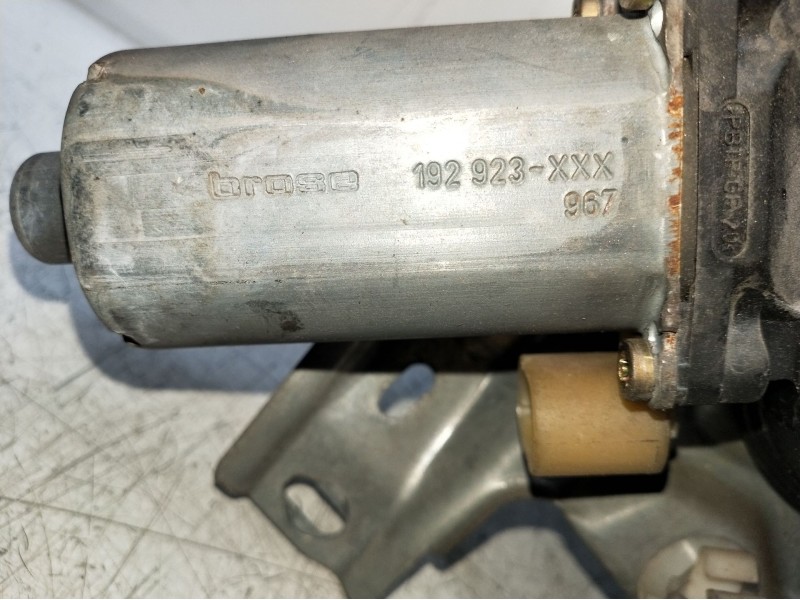 Recambio de elevalunas trasero derecho para renault laguna (b56) 2.2 dt rxe referencia OEM IAM 192928967 5P 