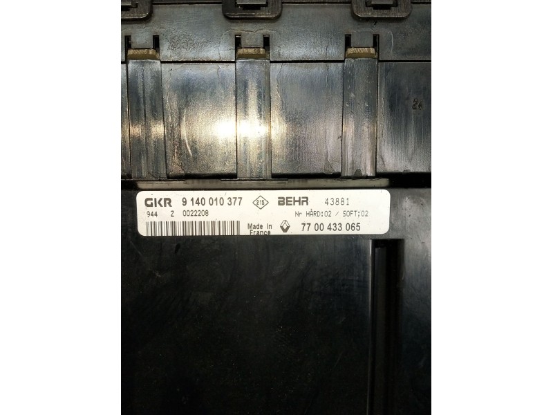 Recambio de mando calefaccion / aire acondicionado para renault laguna (b56) 2.2 dt rxe referencia OEM IAM 7700433065 9140010377