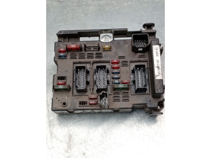 Recambio de caja reles / fusibles para peugeot 307 break (3e) 2.0 hdi 90 referencia OEM IAM 9646405180  