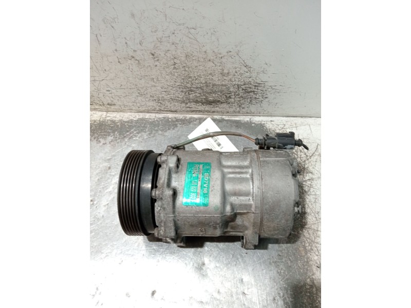 Recambio de compresor aire acondicionado para volkswagen golf iv variant (1j5) 1.6 referencia OEM IAM 1J0820803F  