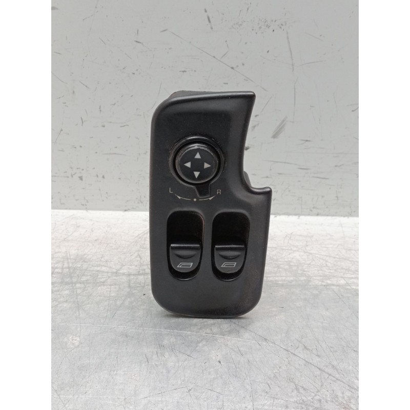 Recambio de mando elevalunas delantero izquierdo para alfa romeo 147 (937_) 1.6 16v t.spark (937.axa1a, 937.axb1a, 937.bxb1a) re