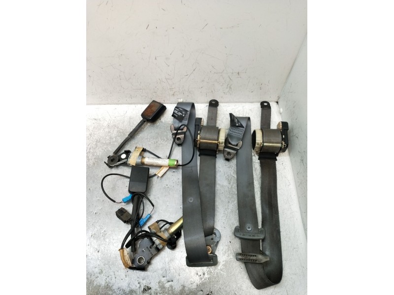 Recambio de juego cinturones delantero para renault laguna (b56) 2.2 dt rxe referencia OEM IAM   