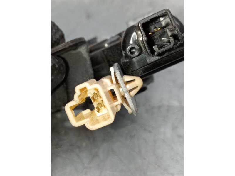 Recambio de motor cierre centralizado porton para mazda mx-5 (nc) referencia OEM IAM   