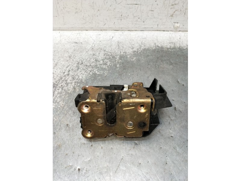 Recambio de motor cierre centralizado delantero derecho para renault laguna (b56) 2.2 dt rxe referencia OEM IAM   