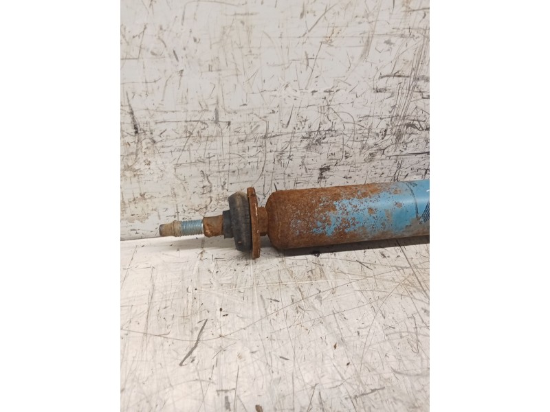 Recambio de amortiguador trasero derecho para renault 18 (134_) 2.0 (1343) referencia OEM IAM 770067645  