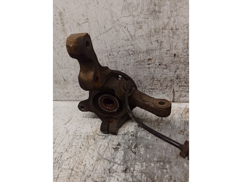 Recambio de mangueta delantera derecha para renault clio ii (bb_, cb_) 1.2 16v (bb05, bb0w, bb11, bb27, bb2t, bb2u, bb2v, cb05,.